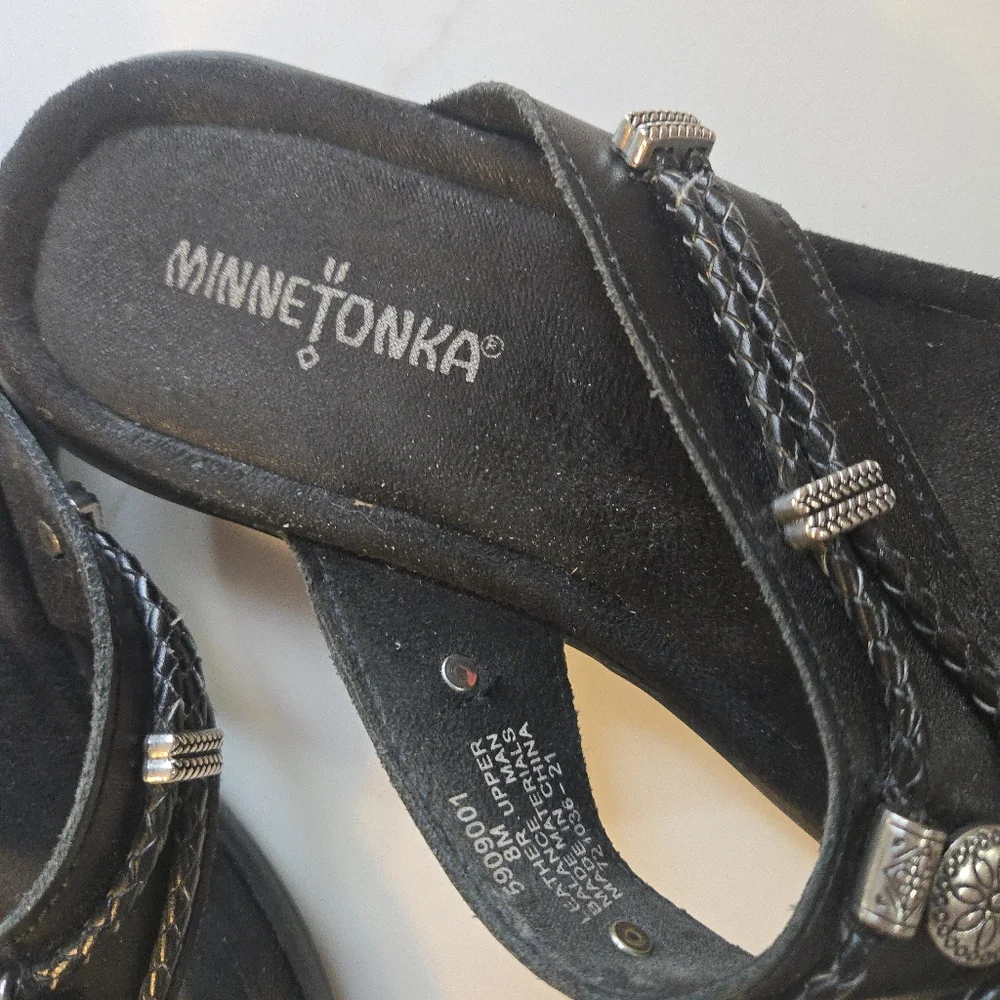 Minnetonka Southwest Black Sandals